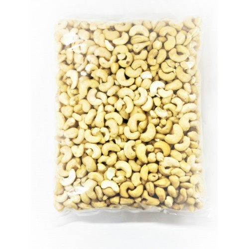 38-CASHEW NUT RAW / KACANG GAJUS （腰果）